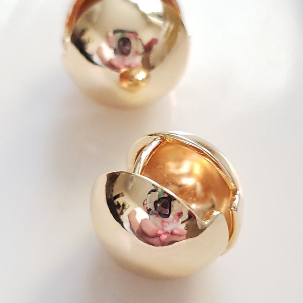 New! Anthro Gold Huggie Earrings - Picture 7 of 12